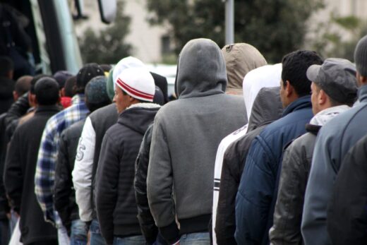 Immigration : nouveau record de demandeurs d'asile en 2024