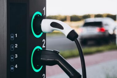 Leclerc accélère sa transition énergétique avec biocarburants et bornes électriques