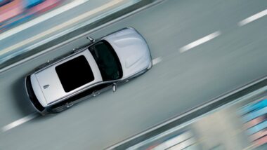 Une voiture solaire sur la Route 66, l’exploit d’Aptera