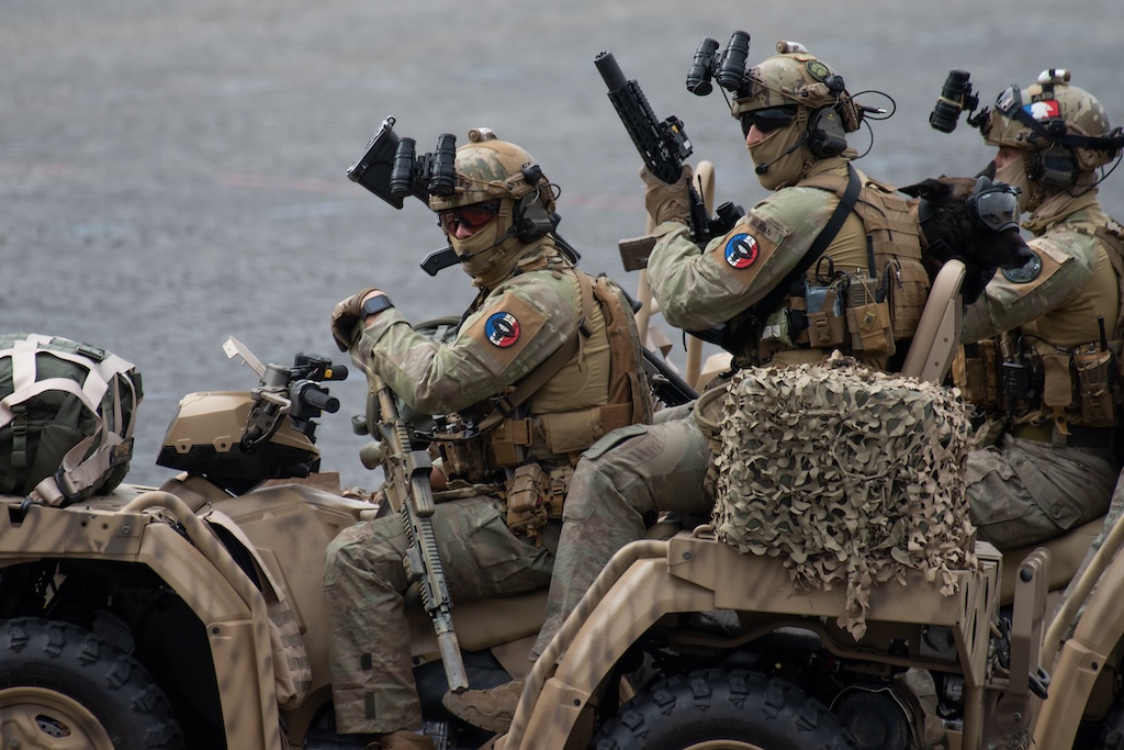 defense-budget-france-financement-rearmement-depenses-publiques