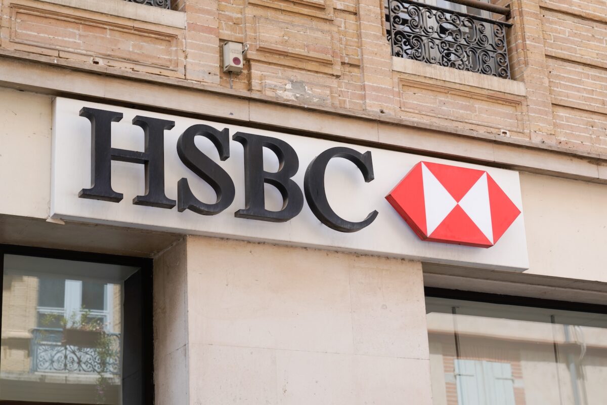 348-emplois-supprimes-par-hsbc-en-france
