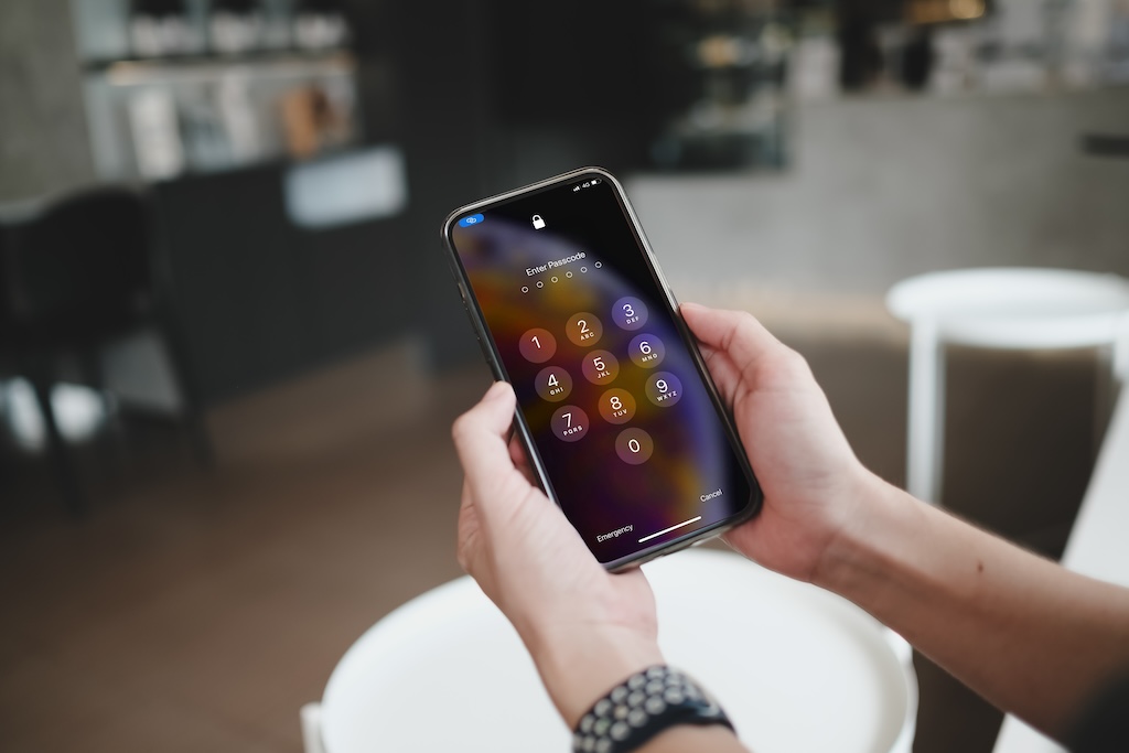 pensee-controle-iphone-apple-strentrode