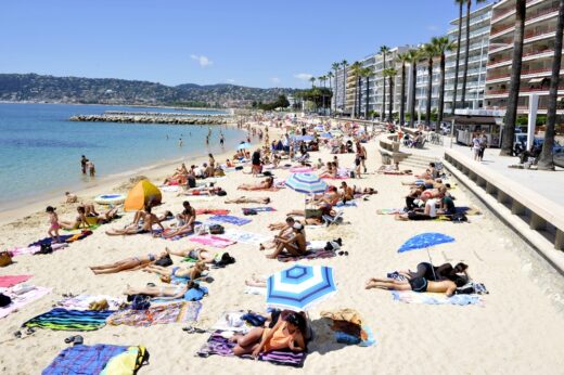Un été caniculaire confirmé en France, alerte du ministre de la Santé