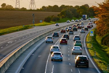 Autoroutes : 22 % des Français jettent encore leurs déchets par la fenêtre