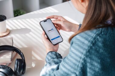 Droits Voisins La Presse Contre Linkedin