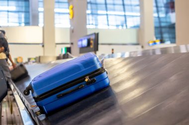 Vacances au Portugal : quels recours juridiques en cas de bagages perdus ou retardés ?
