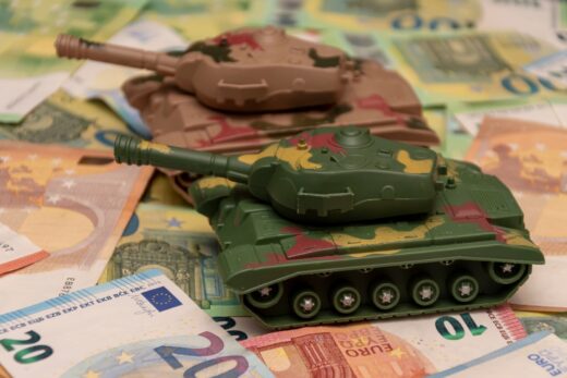 L Union Europeenne Veut Soutenir Le Royaume Uni Et Le Canada Avec Son Fonds Pour La Defense