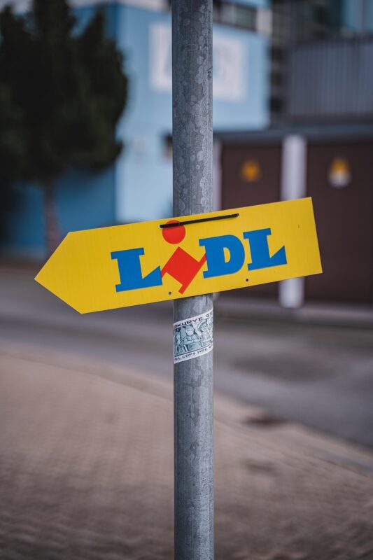 Lidl doit indemniser Intermarché de 43 millions d’euros. La justice a sanctionné le distributeur pour des publicités jugées trompeuses et une concurrence déloyale entre 2017 et 2023. Pixabay
