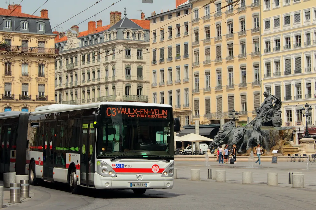 lyon-prix-transports-rentree-2025-2026