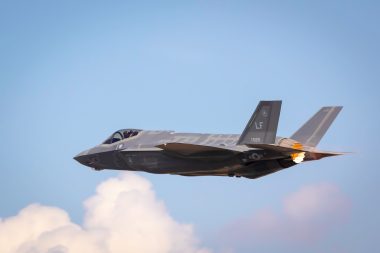 Rafale vs F-35 : le duel simulé de l’OTAN qui fait trembler Lockheed