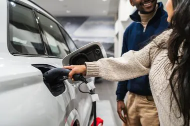 Automobile : l’objectif 100 % électrique en 2035 jugé inatteignable