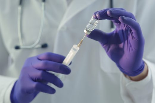 VIH : deux injections par an pourraient mettre fin à l’épidémie