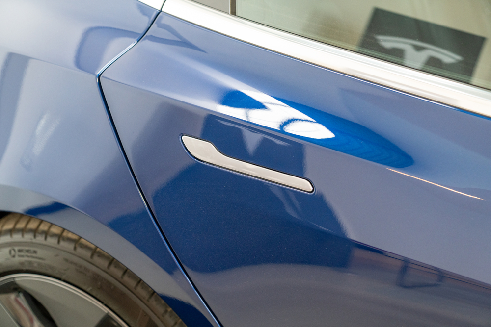 Tesla : plus de 170 000 Model Y visés par une enquête sur des portes bloquées