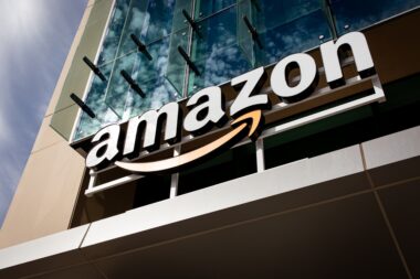 IA : Amazon annonce 14 000 suppressions de postes
