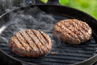 Réduire la viande pour sauver des vies : la nouvelle mise en garde scientifique