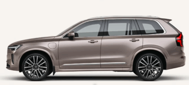 Le XC 90 hybride rechargeable de Volvo. Entre surcoût d’achat, consommation réelle dissimulée et résultats d’études accablants, le mythe du PHEV s’effondre. Capture d'écran.