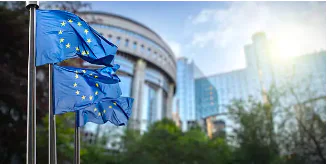 Vous cherchez du boulot ? La Défense européenne recrute !