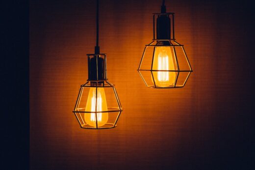 Achat groupé d'électricité : une nouvelle offre propose 21 % de réduction sur le prix du kWh
