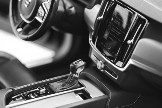 Le Budget 2026 rebat les cartes du malus automobile. CO₂, poids, voitures électriques et marché de l’occasion : découvrez ce qui pourrait changer pour votre budget auto et ce qui reste déjà acté par la loi. Pixabay
