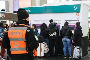 Bagages Oublies Les Syndicats Denoncent Une Prise De Risque Dans Le Metro