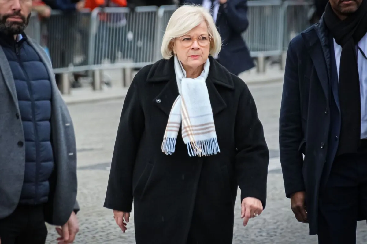 Budget Defense Scenario Noir Armee Sans Credits 2026