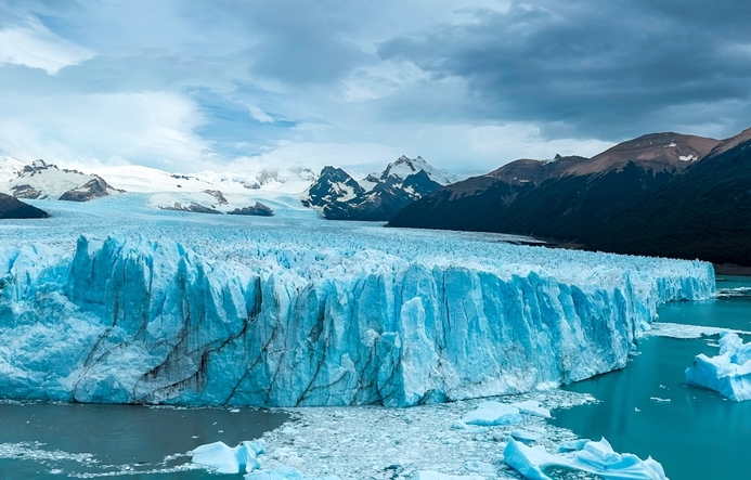 Glaciers : jusqu’à 4 000 disparitions par an prévues dès 2050