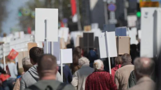 Greve Du 2 Decembre Les Syndicats Face Au Discours De Rigueur Budgetaire