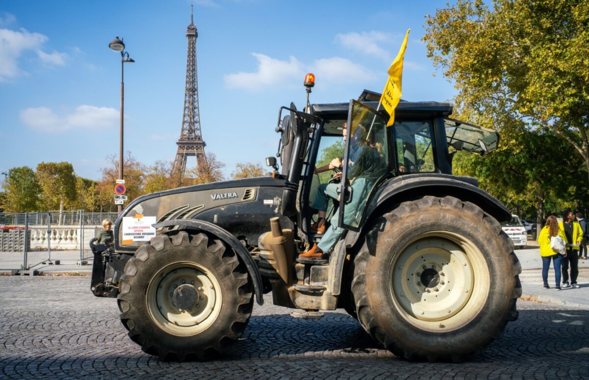 Les Agriculteurs Dans Paris Pourquoi La Colere Paysanne Est Montee Jusqua La Capitale