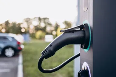 Recharge électrique : un nouveau leader surprend dans le classement 2025