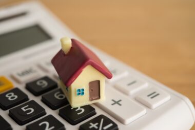 Comprendre l’assurance de prêt immobilier : fonctionnement, coût et choix