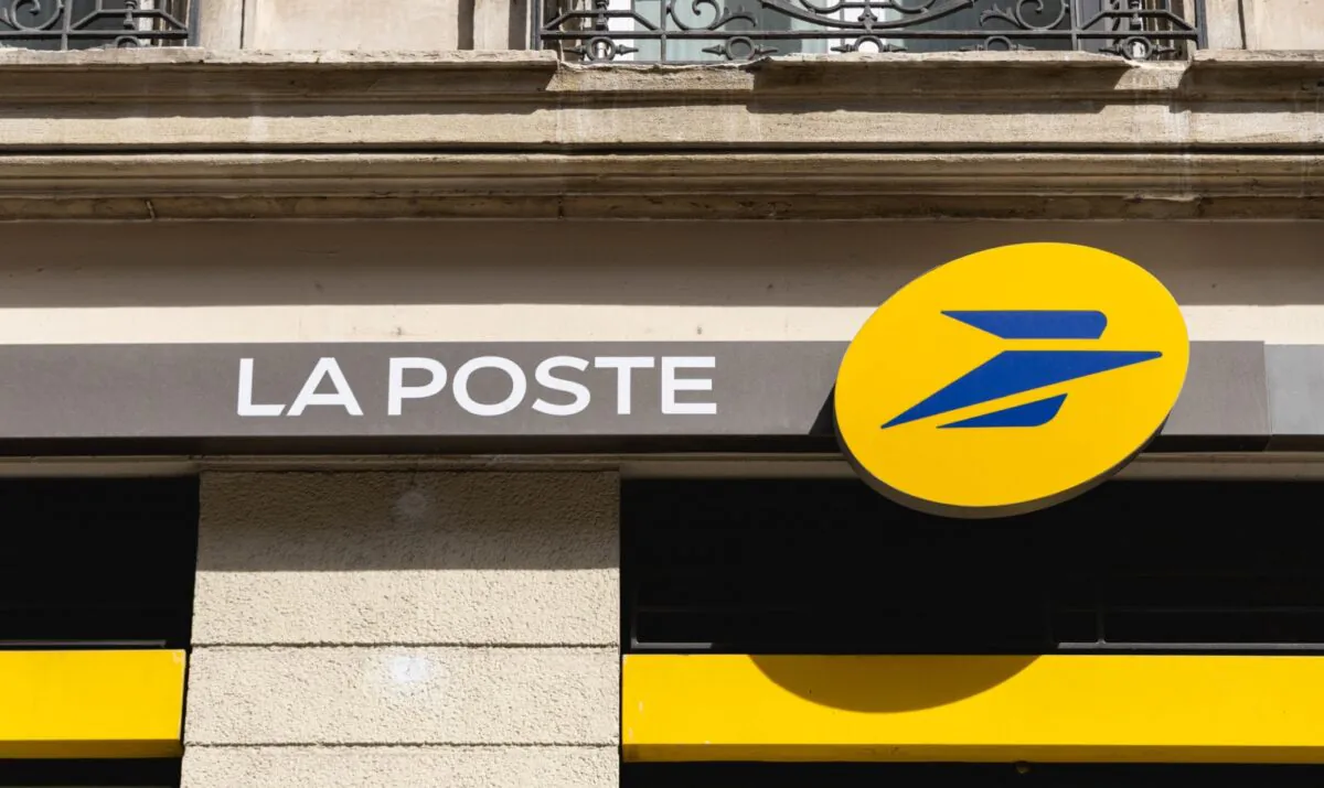 La Poste Benefice Net Recule 2025