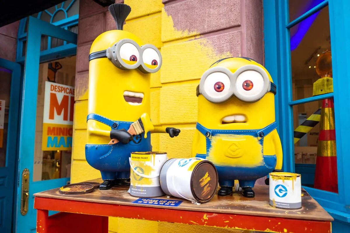 Singapore, ,may,10,,2019:,statue,of,minion,at,minionmart