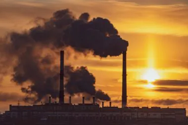 Climat : la France doit accélérer la sortie des énergies fossiles