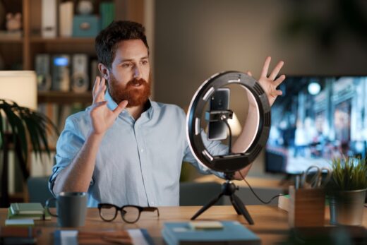 Influenceurs Ia Comment Les Avatars Virtuels Envahissent Les Reseaux