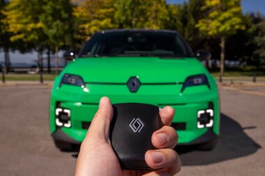Renault rappelle des véhicules R4 et R5 pour un défaut de batterie