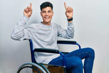 Fauteuils Roulants 185 000 Personnes Ont Beneficie Reforme