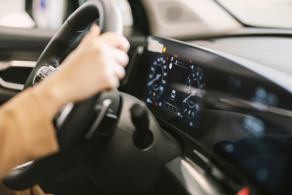 Forvia cède sa division d'aménagements intérieurs pour 1,82 milliard d'euros au fonds Apollo