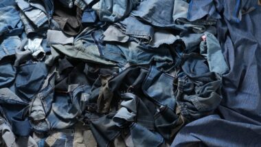 Recyclage textile : AXENS, IFPEN et JEPLAN se penche sur la filière polyester