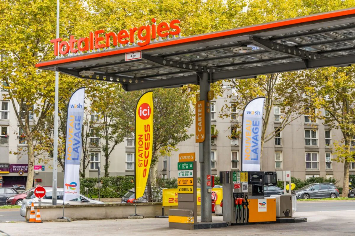 Totalenergies Plafonne Prix Carburant