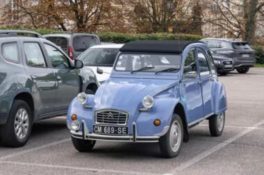 2 CV