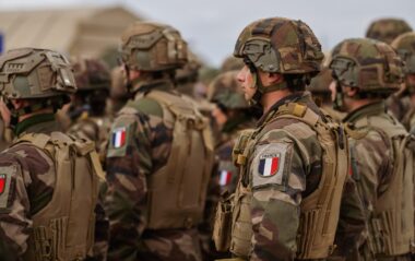 La France a mobilisé au moins un milliard d'euros en deux mois pour ses interventions militaires consécutives au conflit déclenché le 28 février dernier