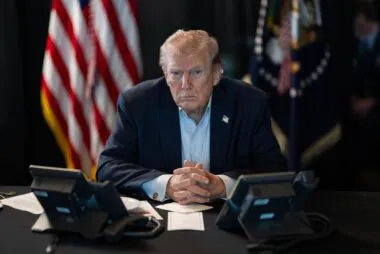 Donald Trump menace l'Europe et veut imposer de nouveaux droits de douanes