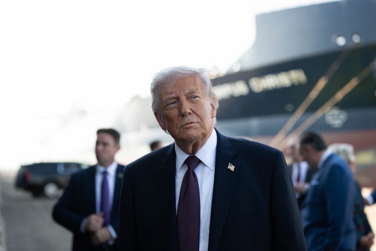 Donald Trump injecte 700 millions de dollars pour relancer l'industrie américaine du charbon