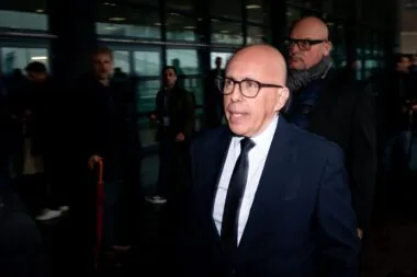 Eric Ciotti : traité de « Nabot », il demande la démission d'un ministre