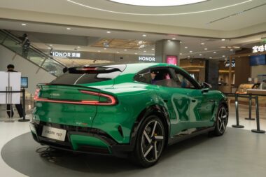 xiaomi-barre-11-minutes-nurburgring-pilote