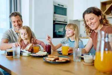 petit-déjeuner-miel-confiture-jus