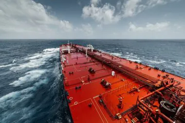 Pétroliers géants : malgré la crise, leur production se porte très bien