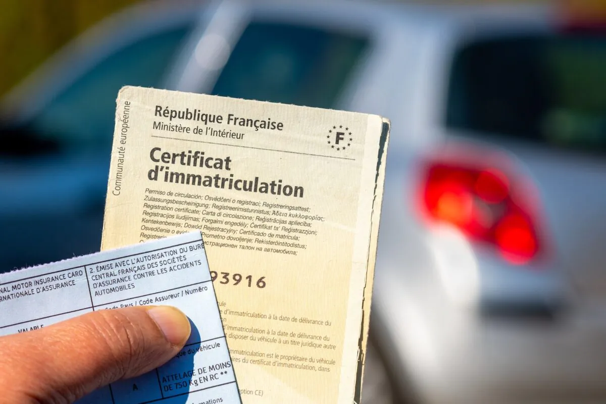 Carte grise : 550 millions d'euros de fraude que l'État veut récupérer