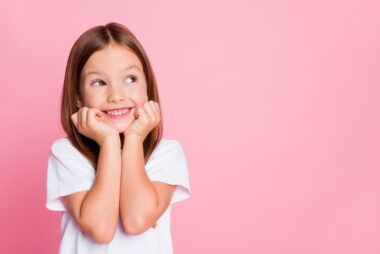 Enfants exclus de l'espace public : la Commission nationale consultative des droits de l'Homme (CNCDH) hausse le ton