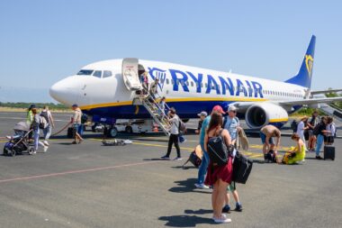 Ryanair perd 34% de ses profits : la facture de la crise iranienne dans votre porte-monnaie